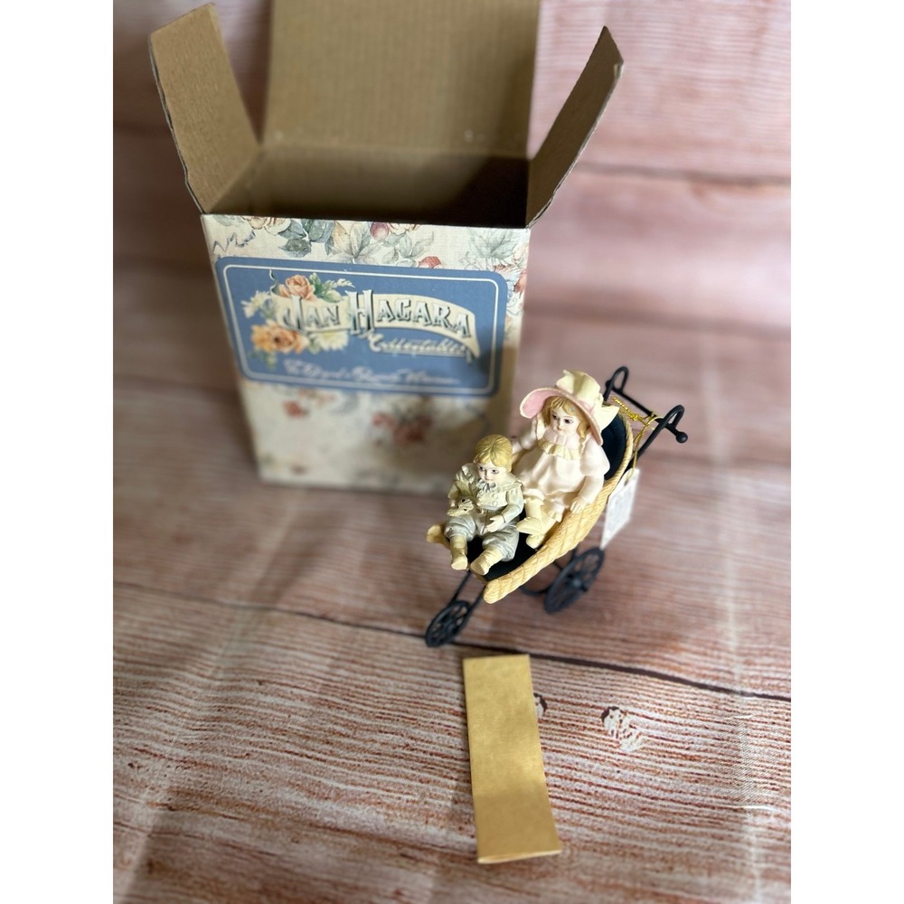 Vintage baby and carriage collectible - Picture 3 of 3